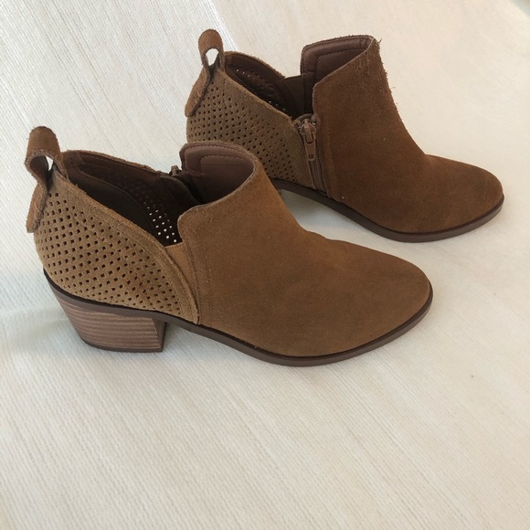 ‼️SOLD‼️ Steve Madden Ruebey Suede Bootie - Chestnut, 6.5 - Picture 3 of 14